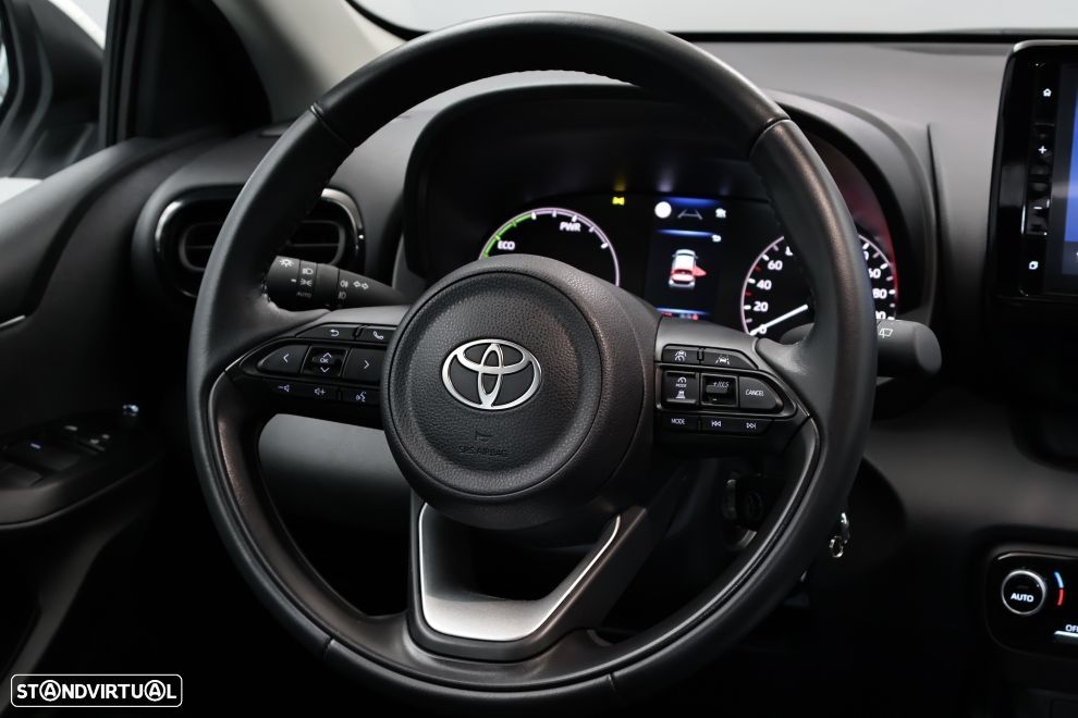 Toyota Yaris 1.5 HDF Comfort Plus - 16