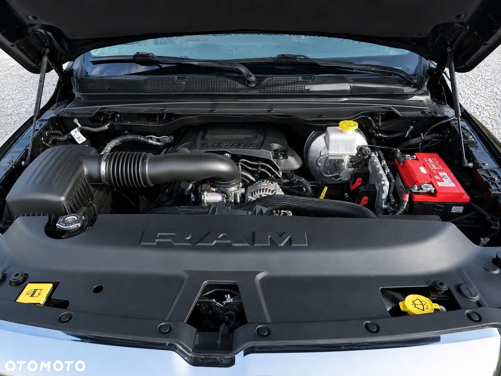 RAM 1500 5.7 Crew Cab Laramie - 8