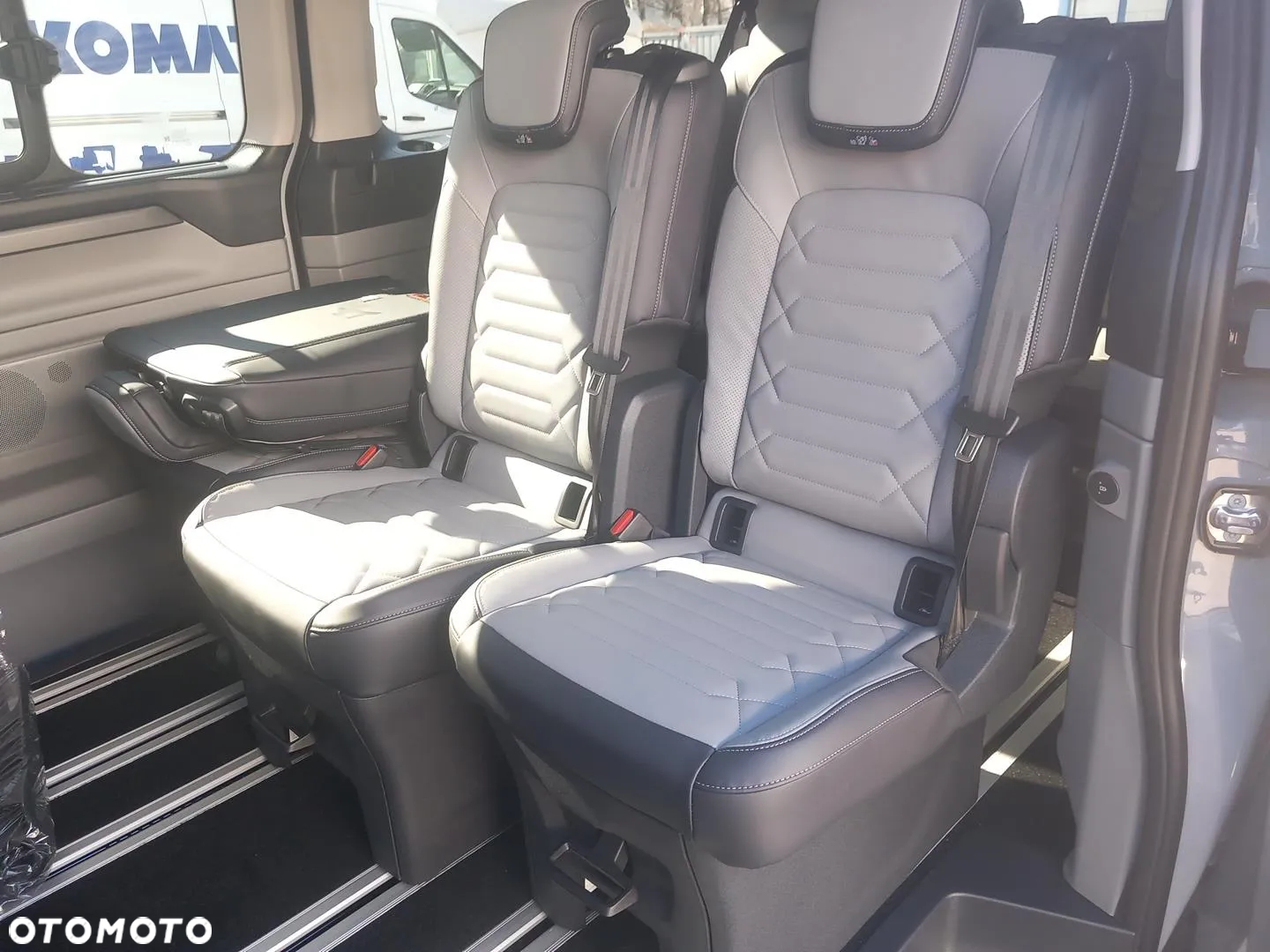 Ford Tourneo Custom 2.5 PHEV CVT 340 L2 Titanium X - 16
