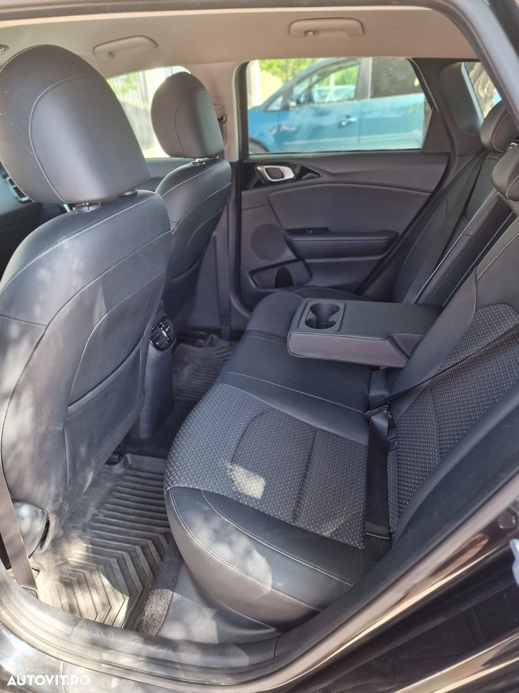 Kia Ceed SW 1.6 CRDi DCT Platinum Edition - 12