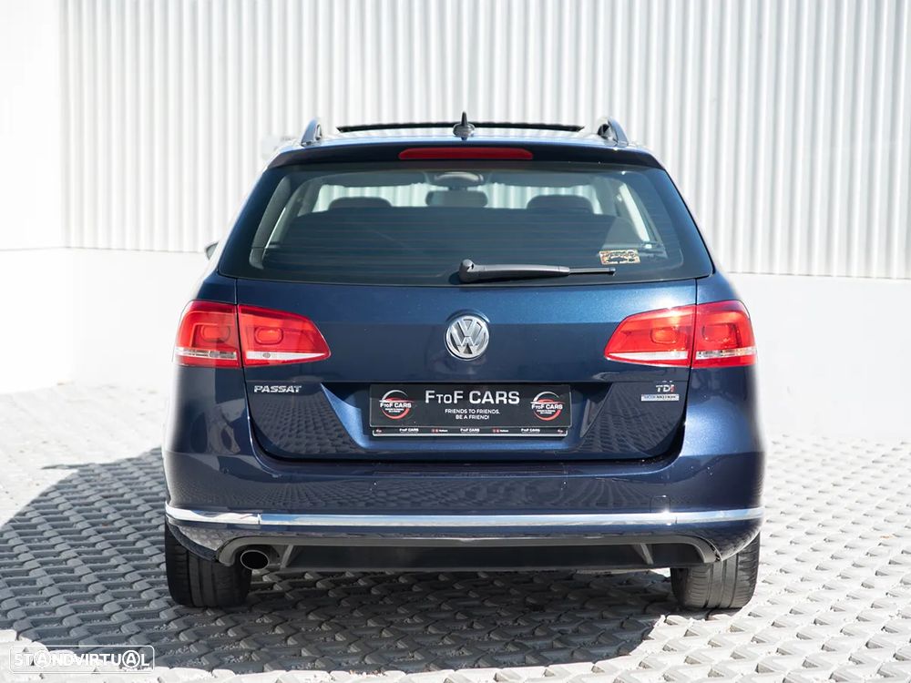VW Passat 1.6 TDI Confortline BM - 11