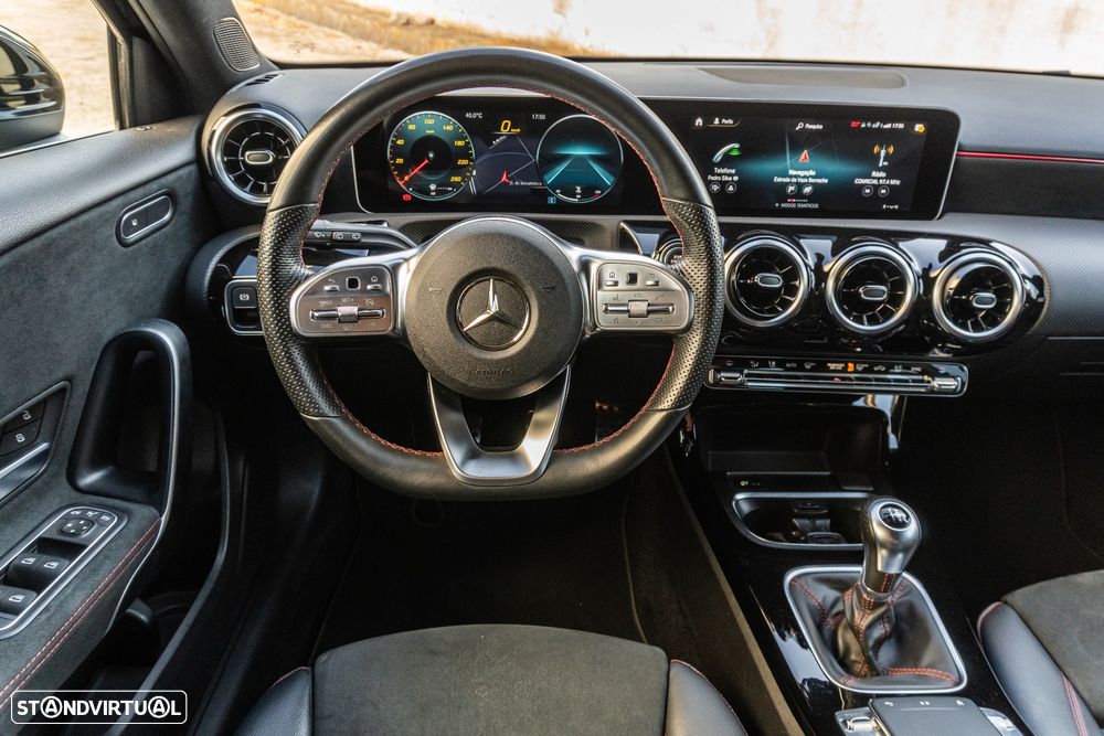 Mercedes-Benz A 180 AMG Line - 14