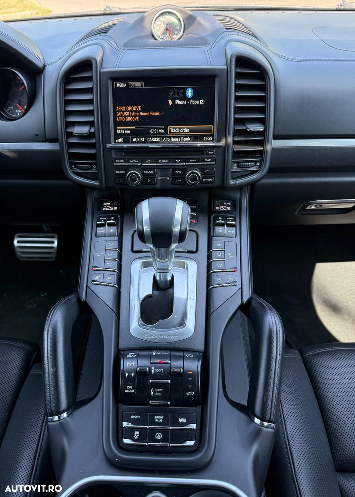 Porsche Cayenne Turbo S Tiptronic S - 18