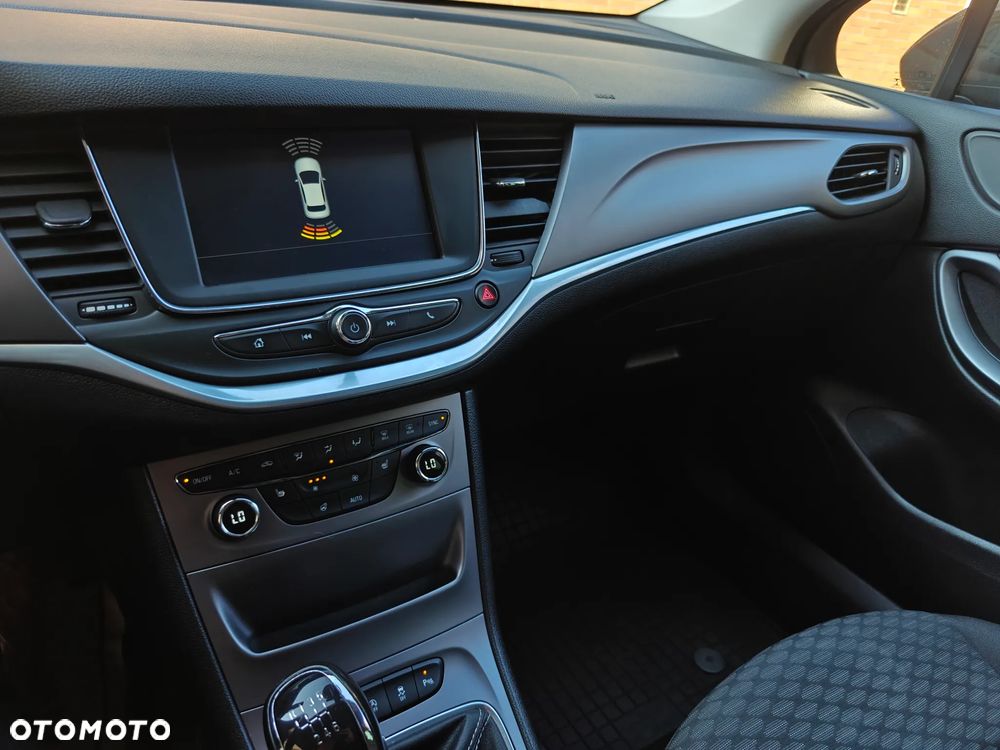 Opel Astra 1.6 CDTI DPF ecoFLEX TourerStart/Stop Exklusiv - 17