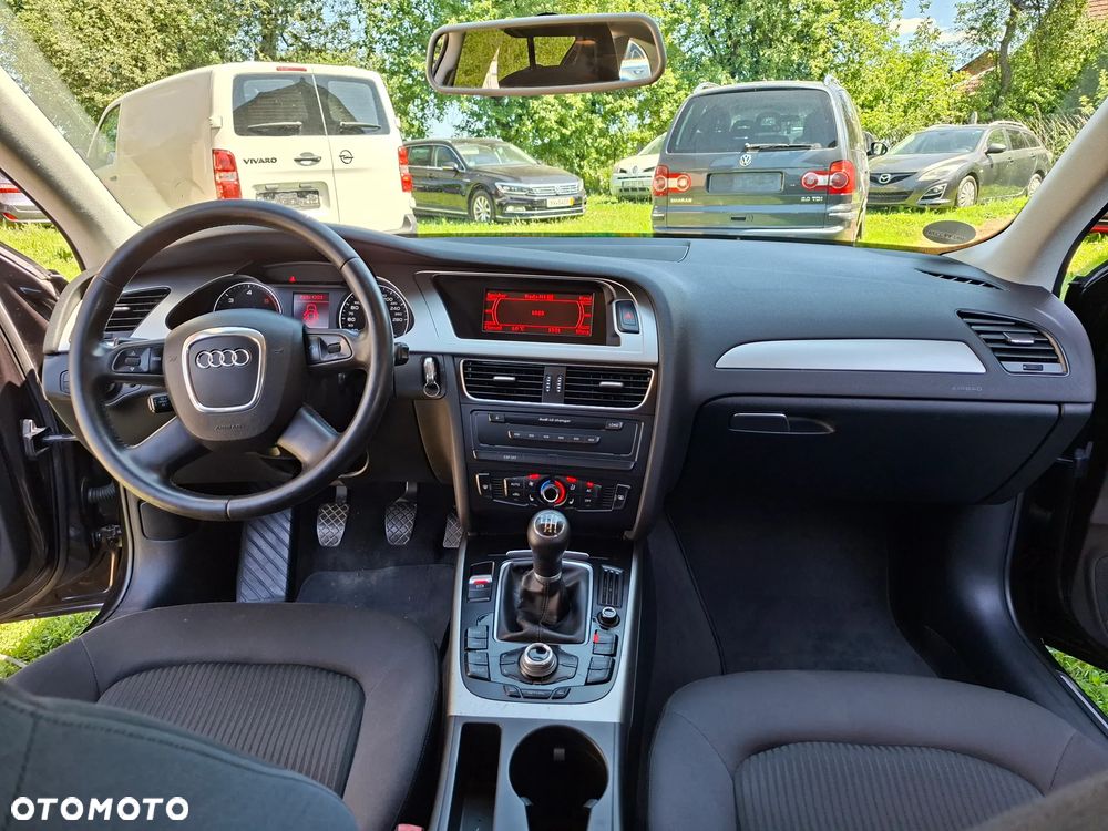 Audi A4 Avant 2.0 TDI DPF Ambiente - 16