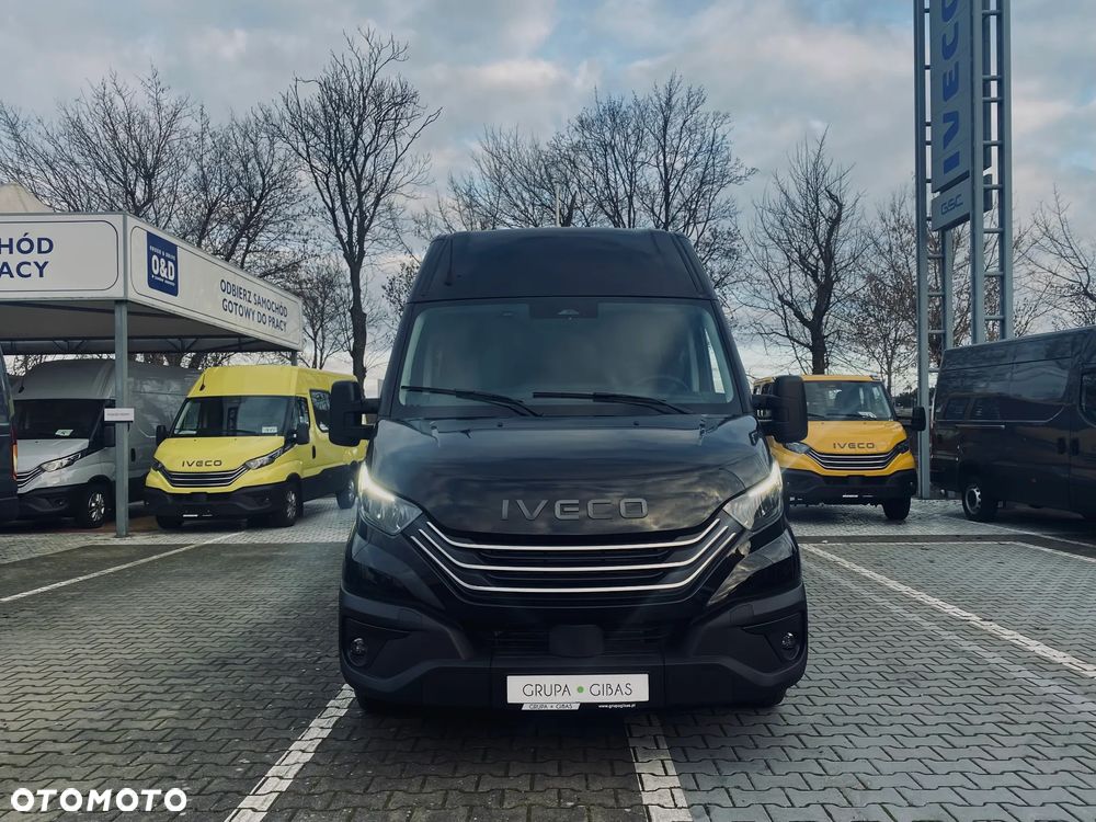 Iveco Daily 35S18HA8 V 3.0 Diesel 180KM AT8 Furgon Brygadowy L4H2 - 15