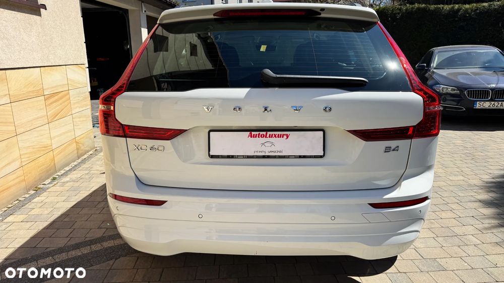 Volvo XC 60 B4 D Geartronic Momentum Pro - 9