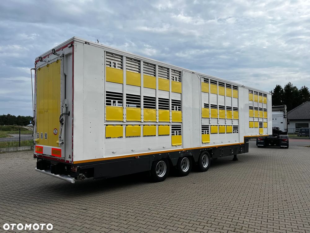 LeciTrailer DO ŻYWCA 3 POZIOMY  WENTYLATORY POIDŁA SMOCZKI ZRASZACZE DACH PODNOSZONY RAMPA HYDRAULICZNA STEROWANIE PILOTEM - 3