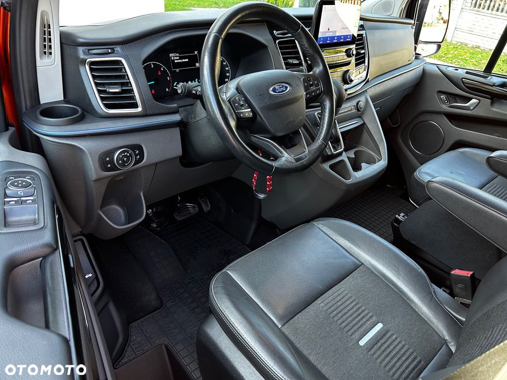 Ford Tourneo Custom - 17