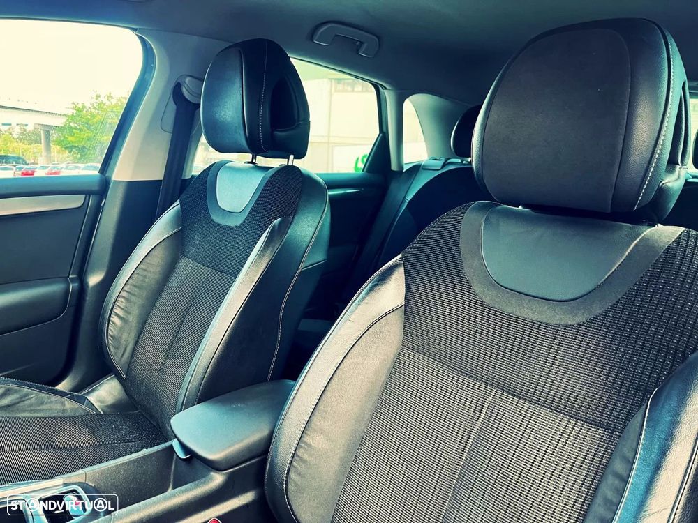 Citroën C4 1.6 e-HDi Exclusive CMP6 - 8