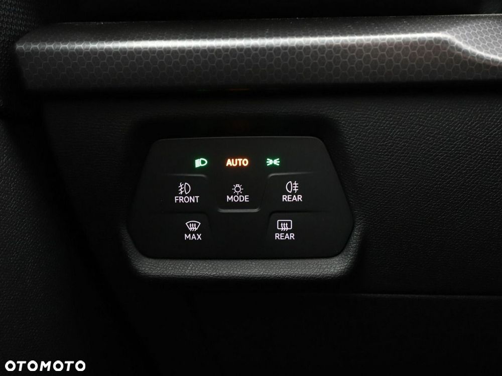 Seat Leon 2.0 TDI Style S&S DSG - 38