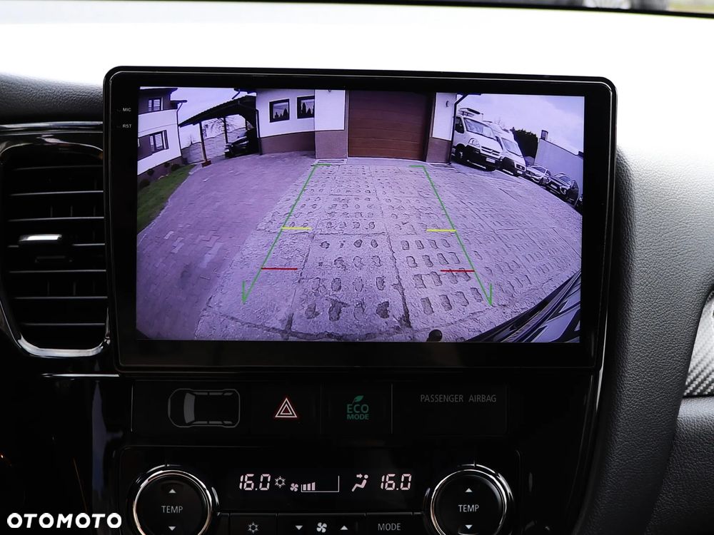 Mitsubishi Outlander 2.0 Intense 2WD - 28