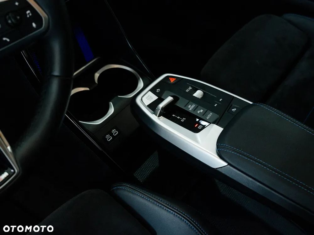 BMW X1 sDrive20i - 6