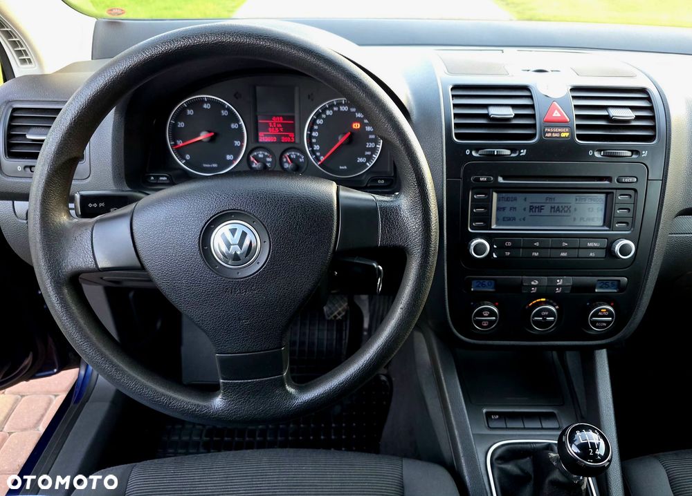 Volkswagen Golf - 20