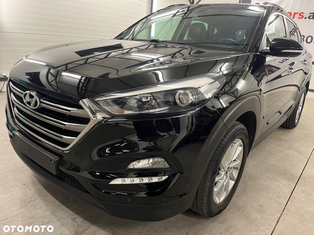Hyundai Tucson blue 1.7 CRDi 2WD Intro Edition - 33