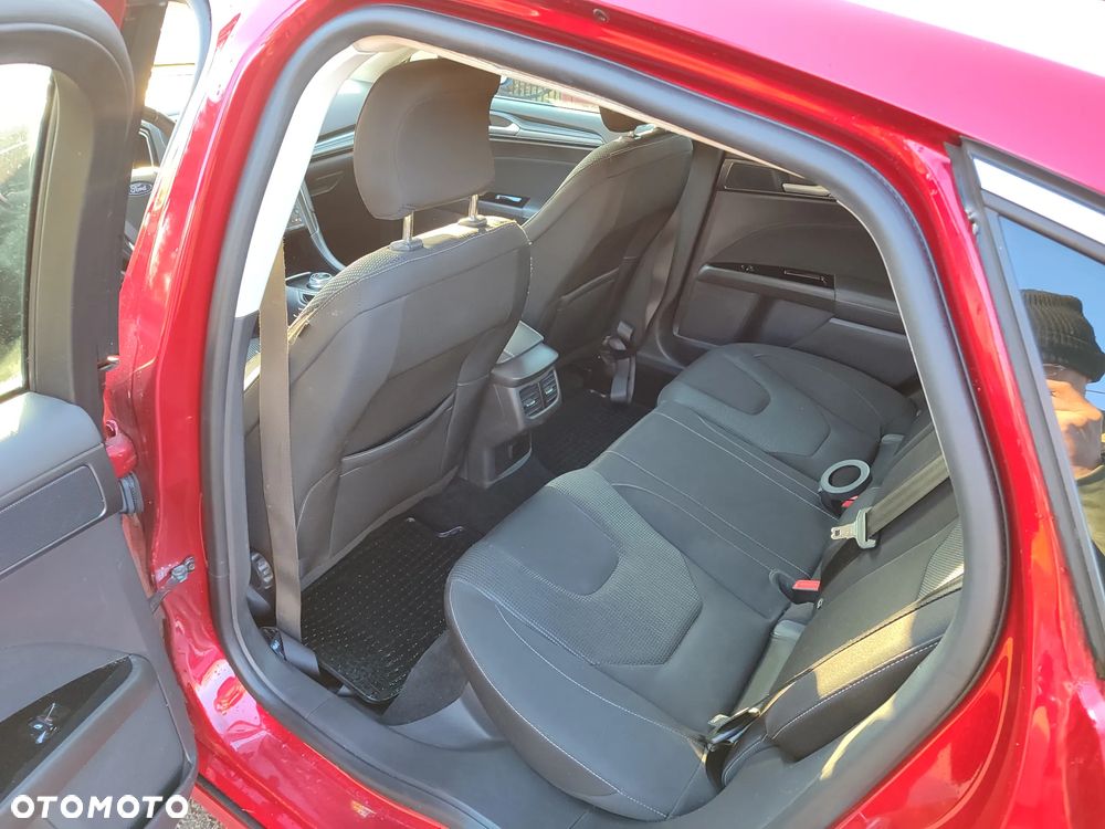 Ford Mondeo 2.0 EcoBlue Titanium - 12