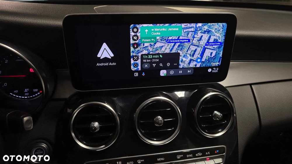 Mercedes-Benz Klasa C 220 d 4Matic T 9G-TRONIC Avantgarde - 19