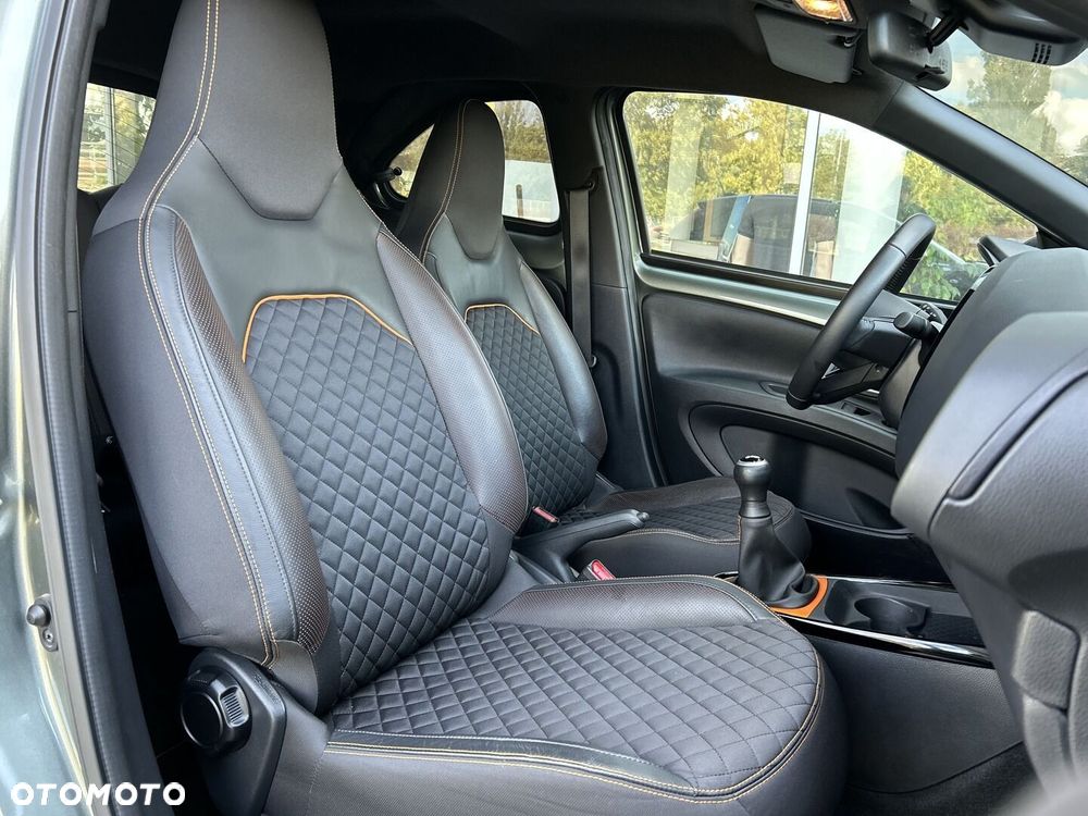 Toyota Aygo X 1.0 VVT-i Limited - 10