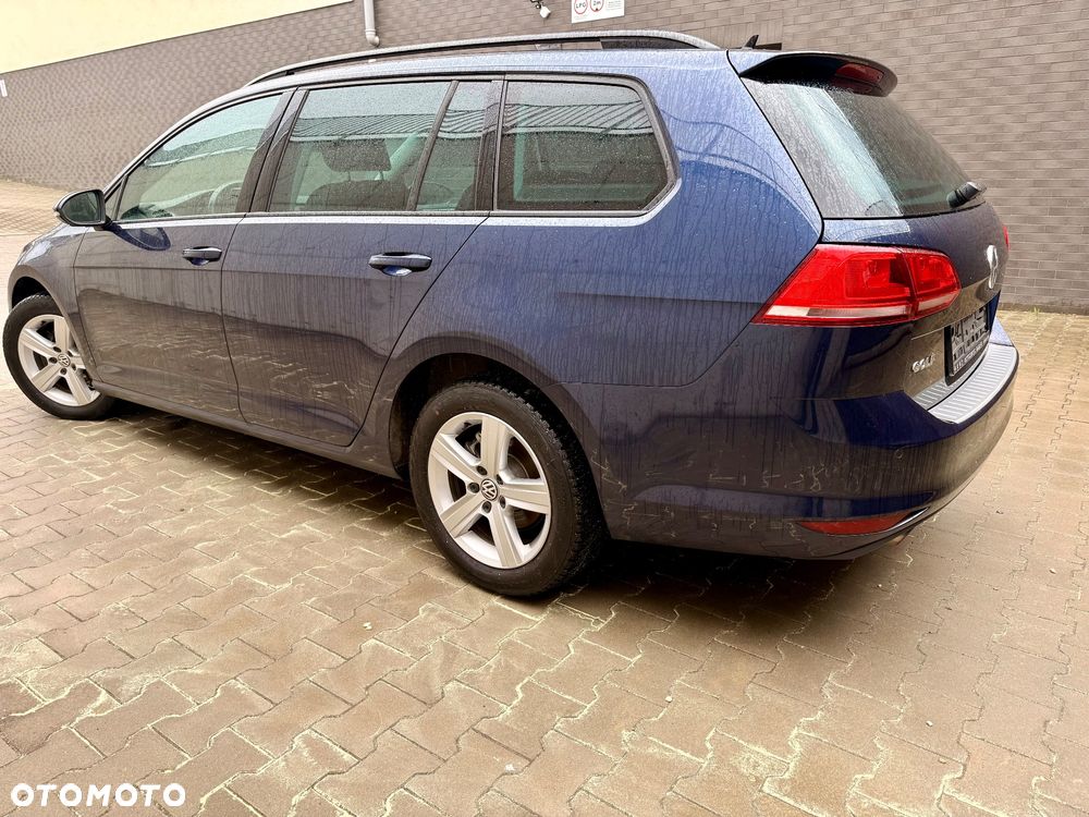 Volkswagen Golf 1.6 TDI Comfortline - 6