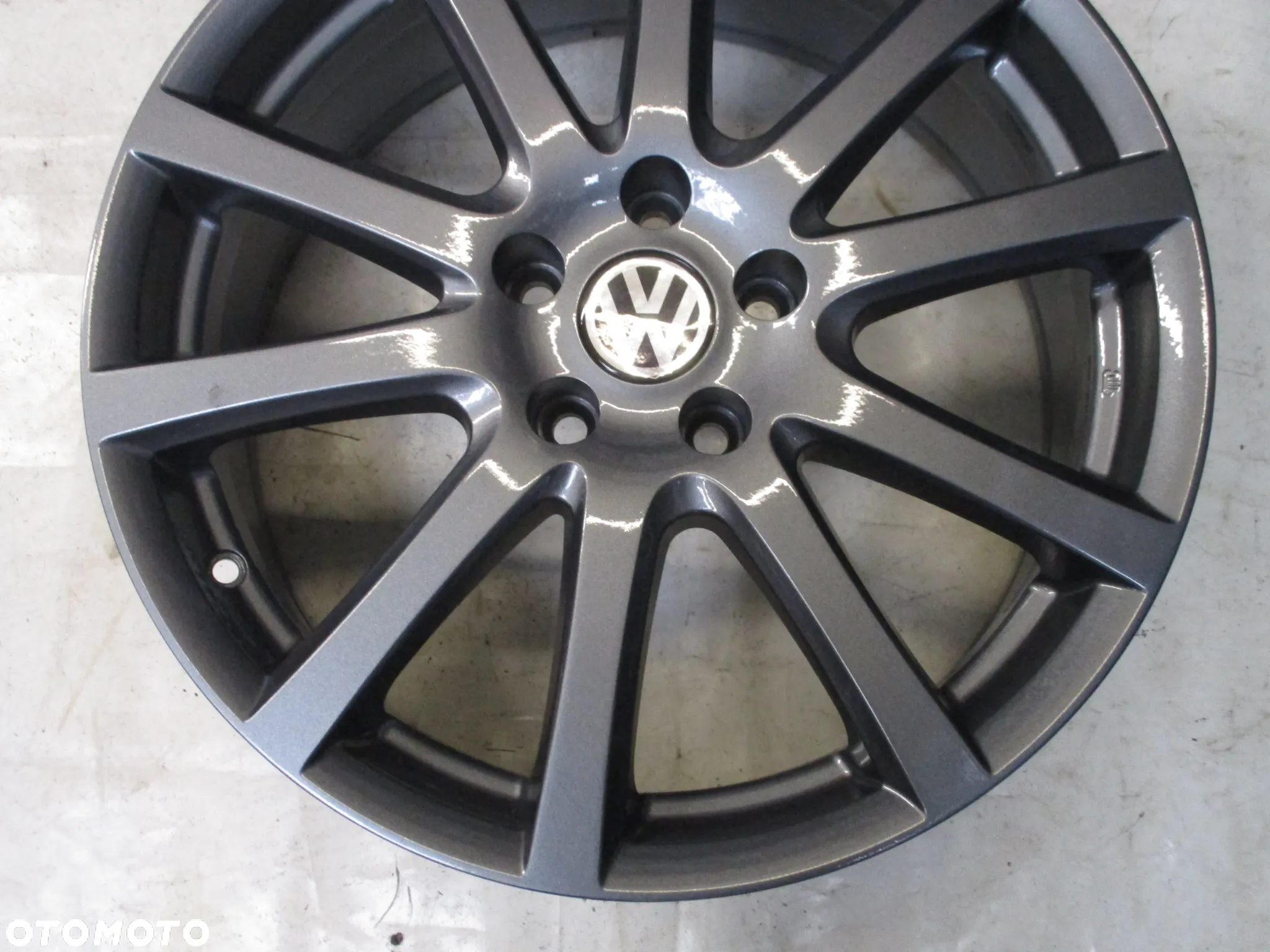 FELGI ALUMINIOWE 18 VW GOLF V VI VII VIII JETTA PASSAT BEETLE II EOS ET42 - 11