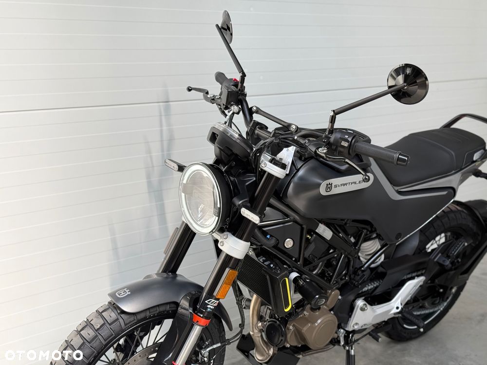 Husqvarna Svartpilen - 22