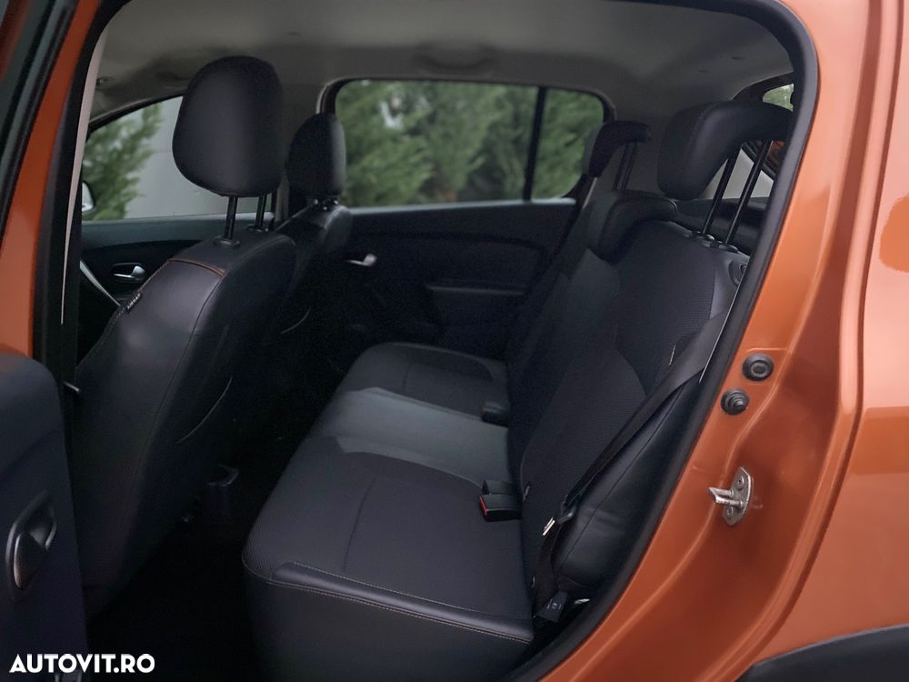 Dacia Sandero Stepway Blue dCi 95 Celebration - 12