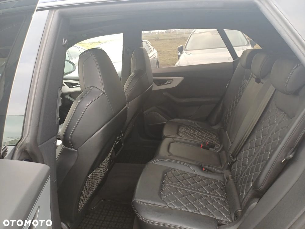 Audi SQ8 - 18