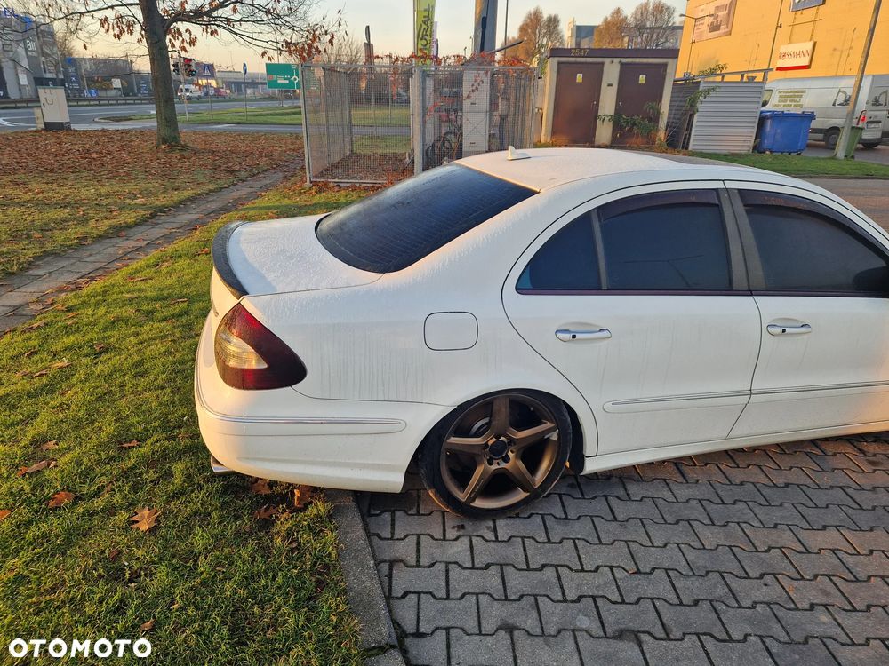 Mercedes-Benz Klasa E - 9