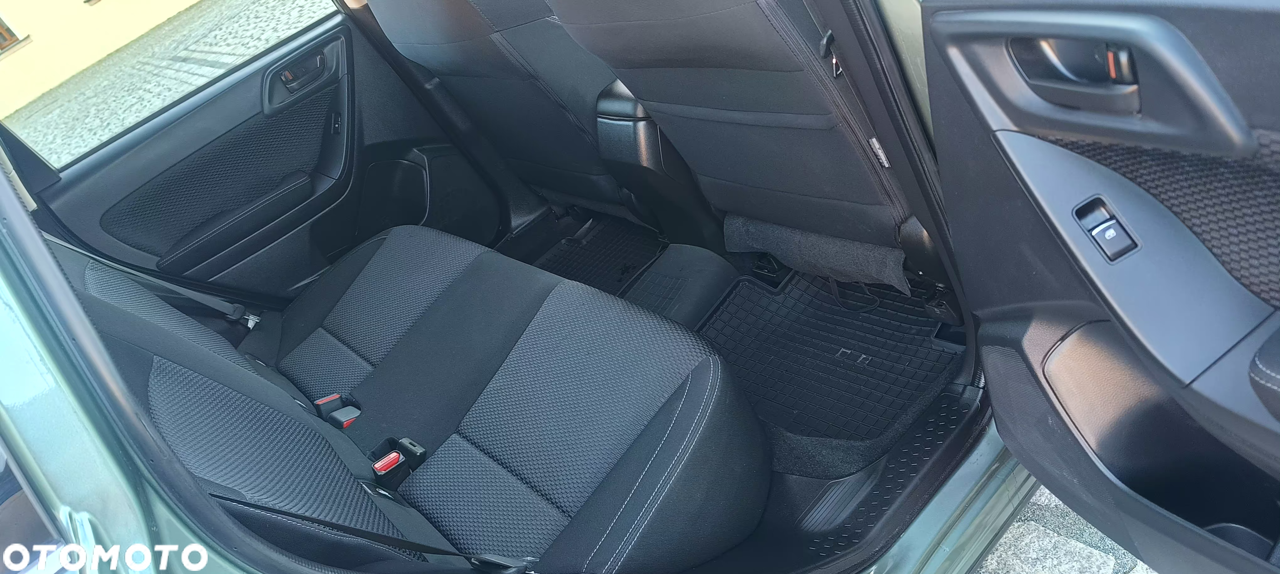 Subaru Forester 2.0i Comfort - 11