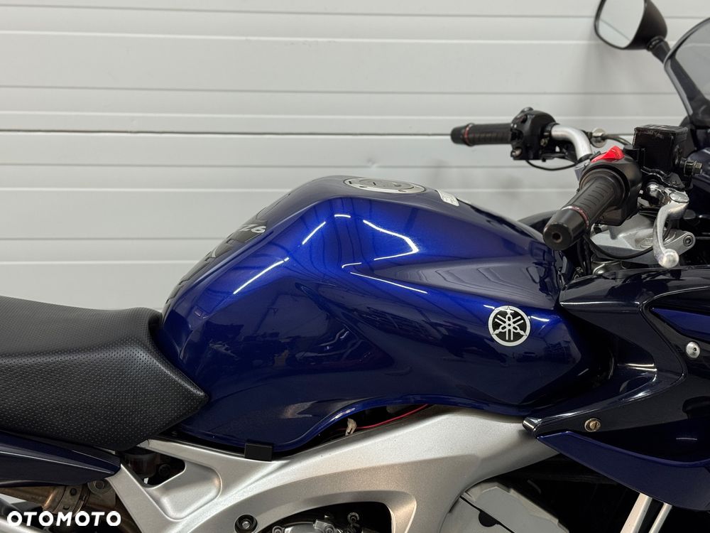 Yamaha FZ6 - 7