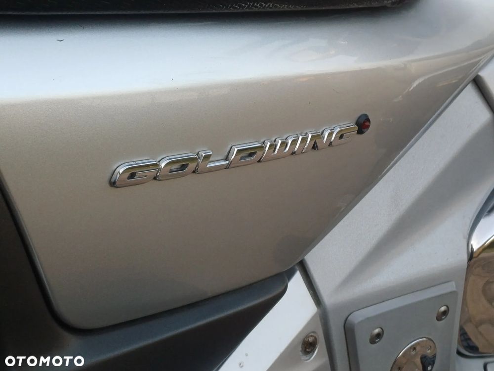 Honda GL - 27