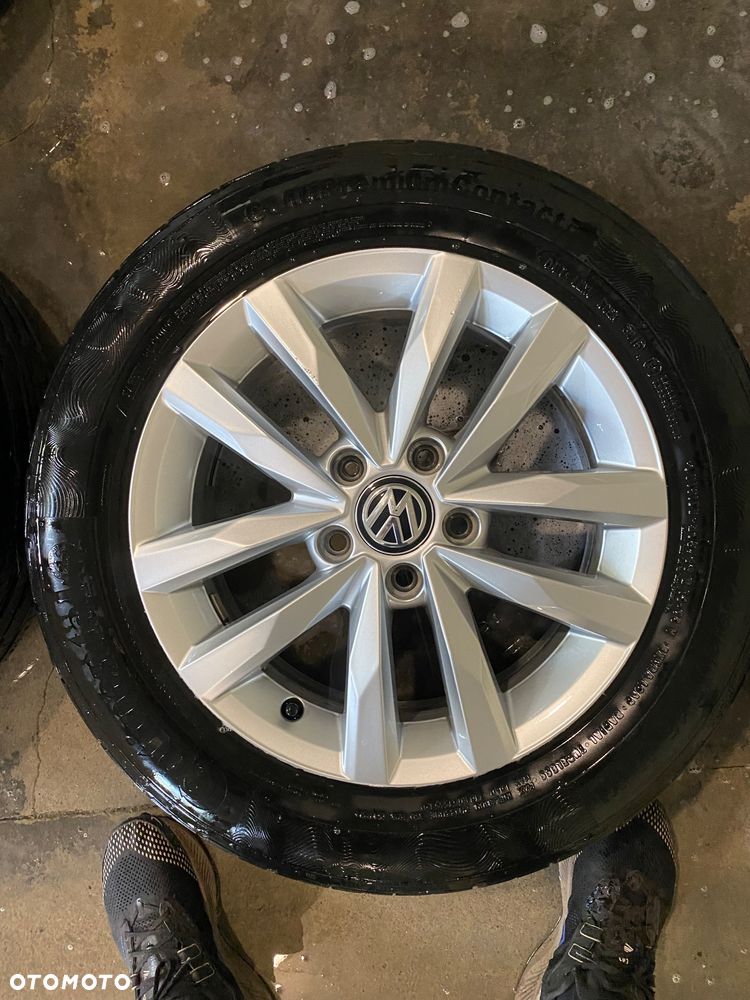 Oryginalne felgi aluminiowe VW Golf VIl 16” 5x112 + opony letnie Continental - 4