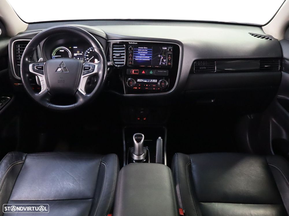 Mitsubishi Outlander 2.0 Intense Navi - 13