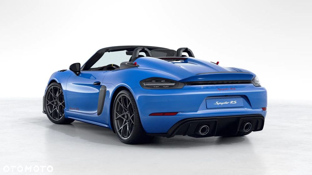 Porsche 718 Spyder - 3