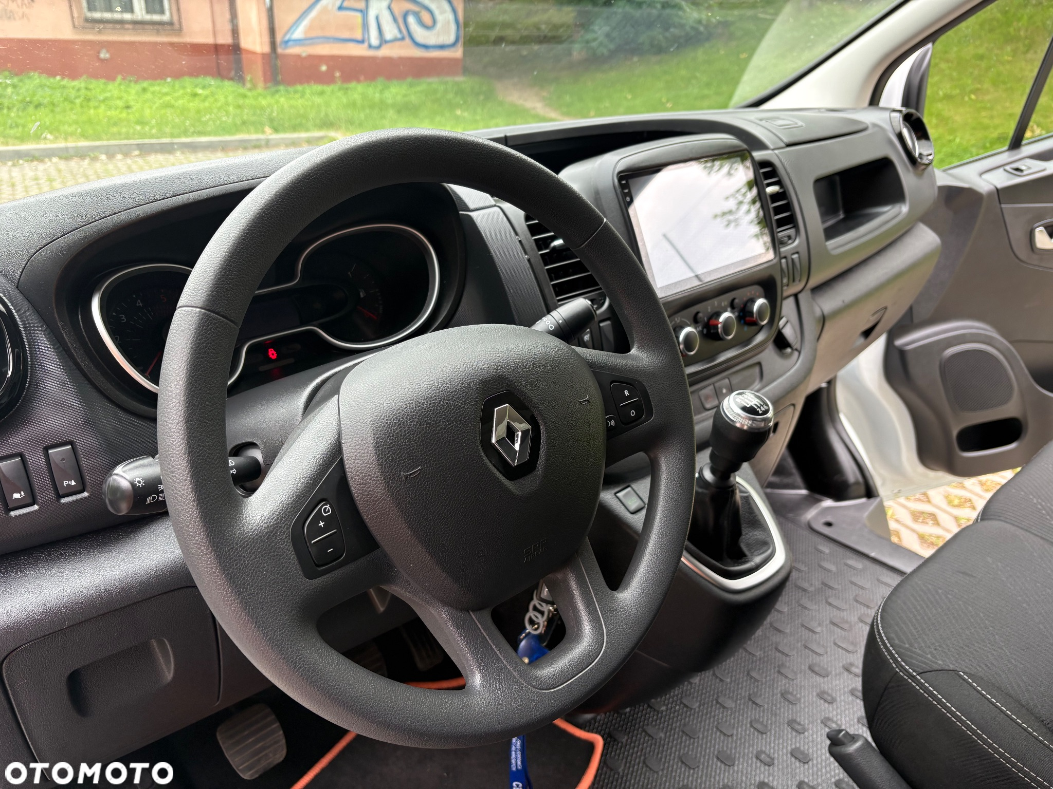 Renault TRAFIC - 13