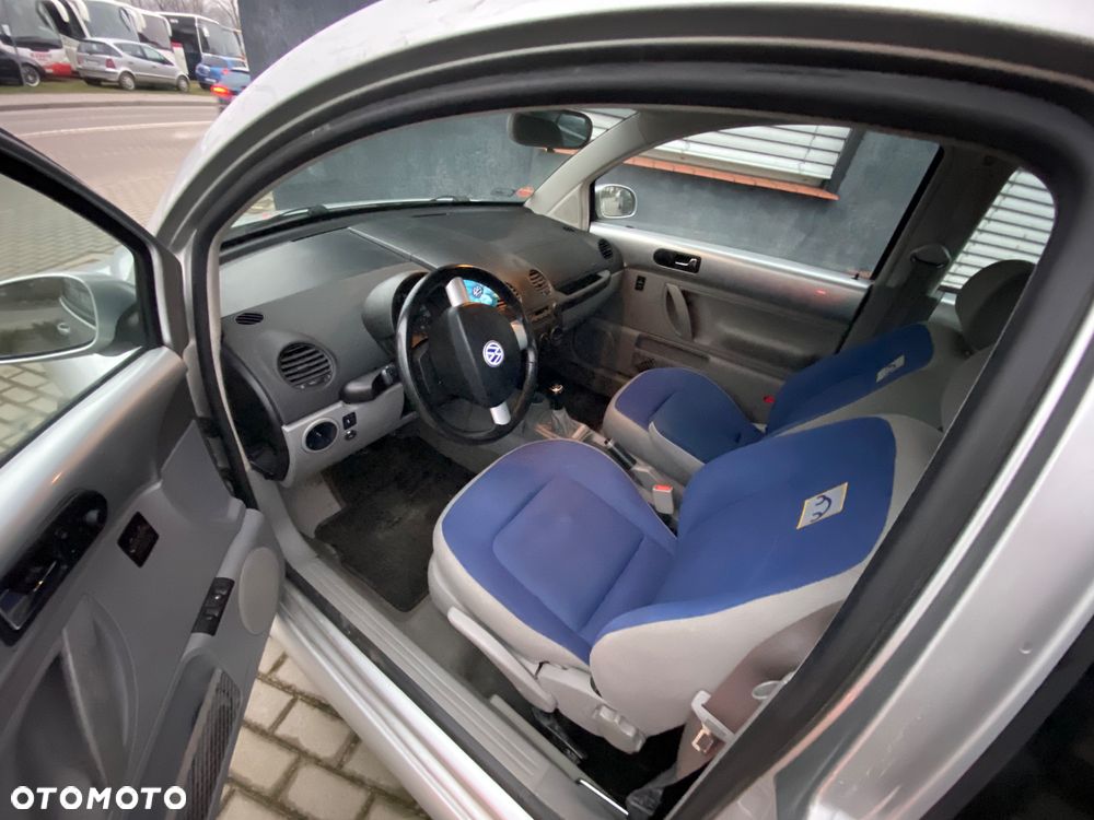 Volkswagen New Beetle 1.6 - 6