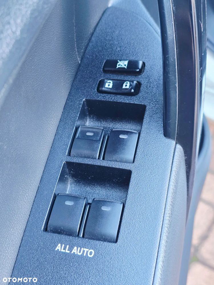 Toyota Corolla 1.6 Prestige EU6 - 23