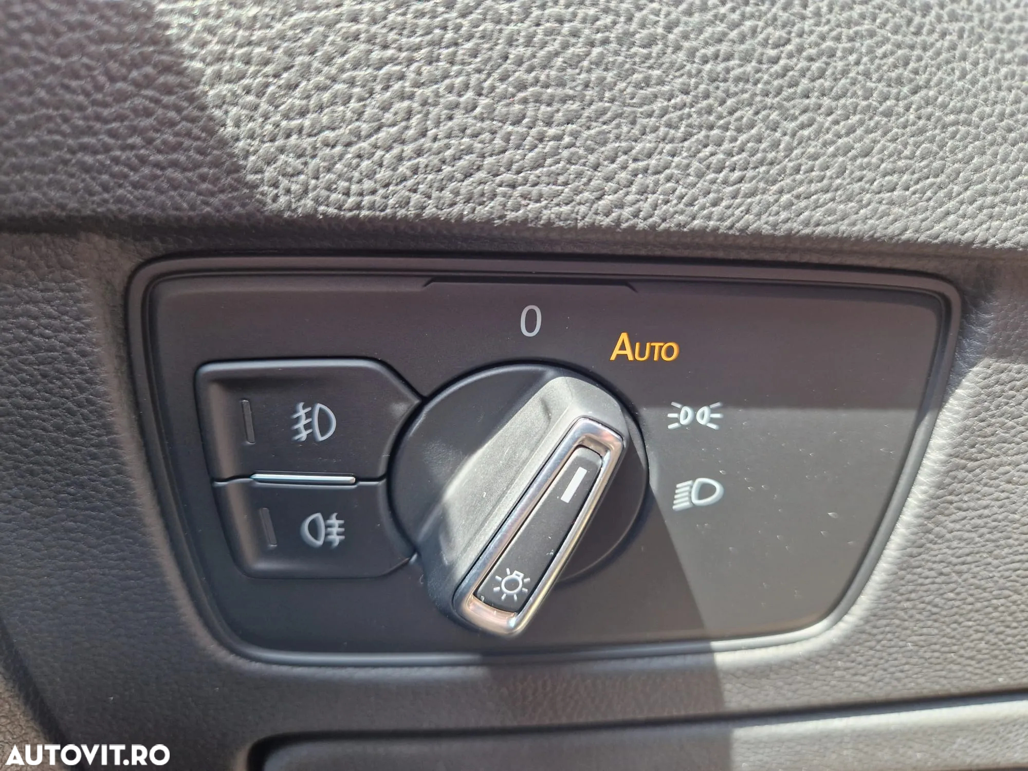 Volkswagen Passat 2.0 TDI DSG Comfortline - 19