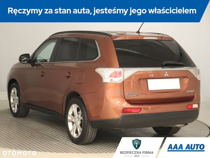 Mitsubishi Outlander - 6