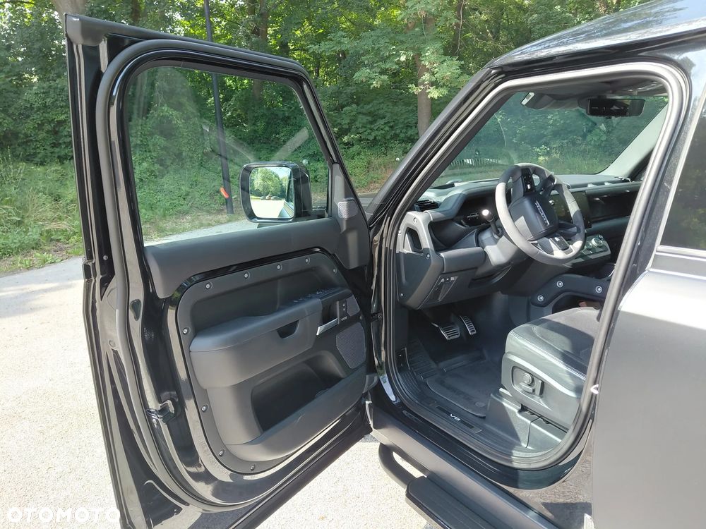 Land Rover Defender 5.0 P525 V8 - 7