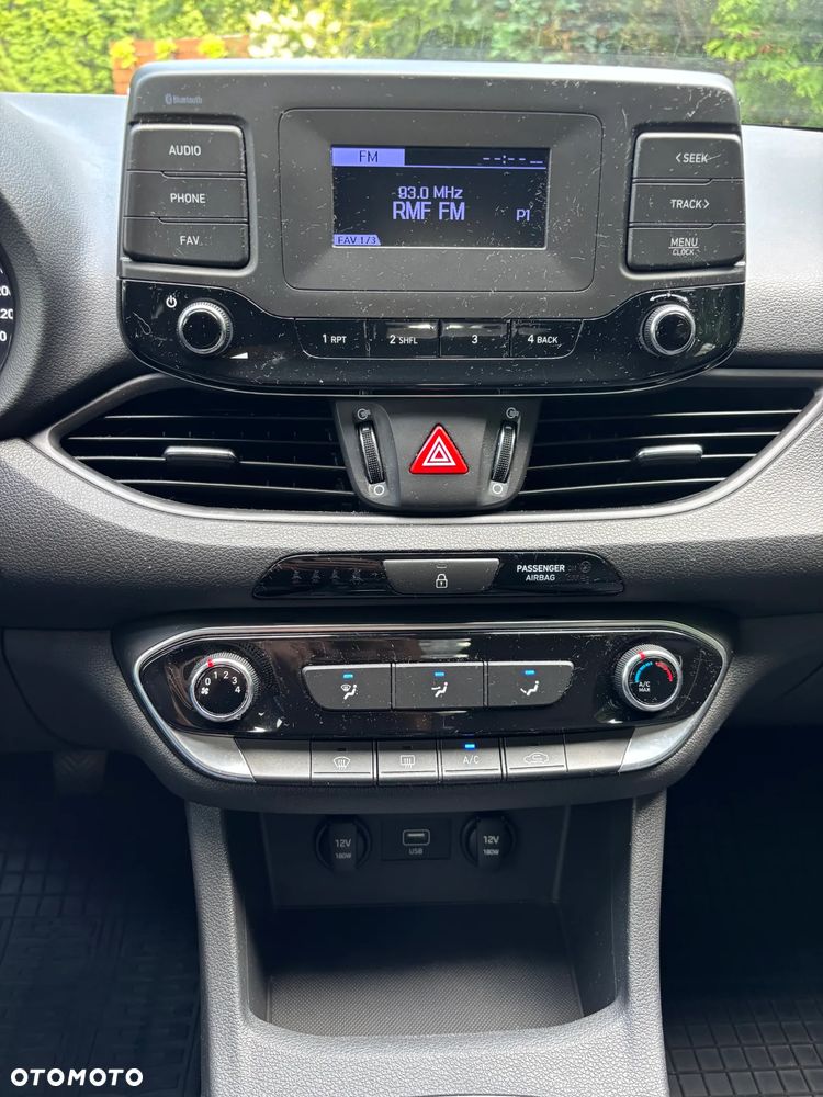 Hyundai i30 1.5 DPI Modern - 21