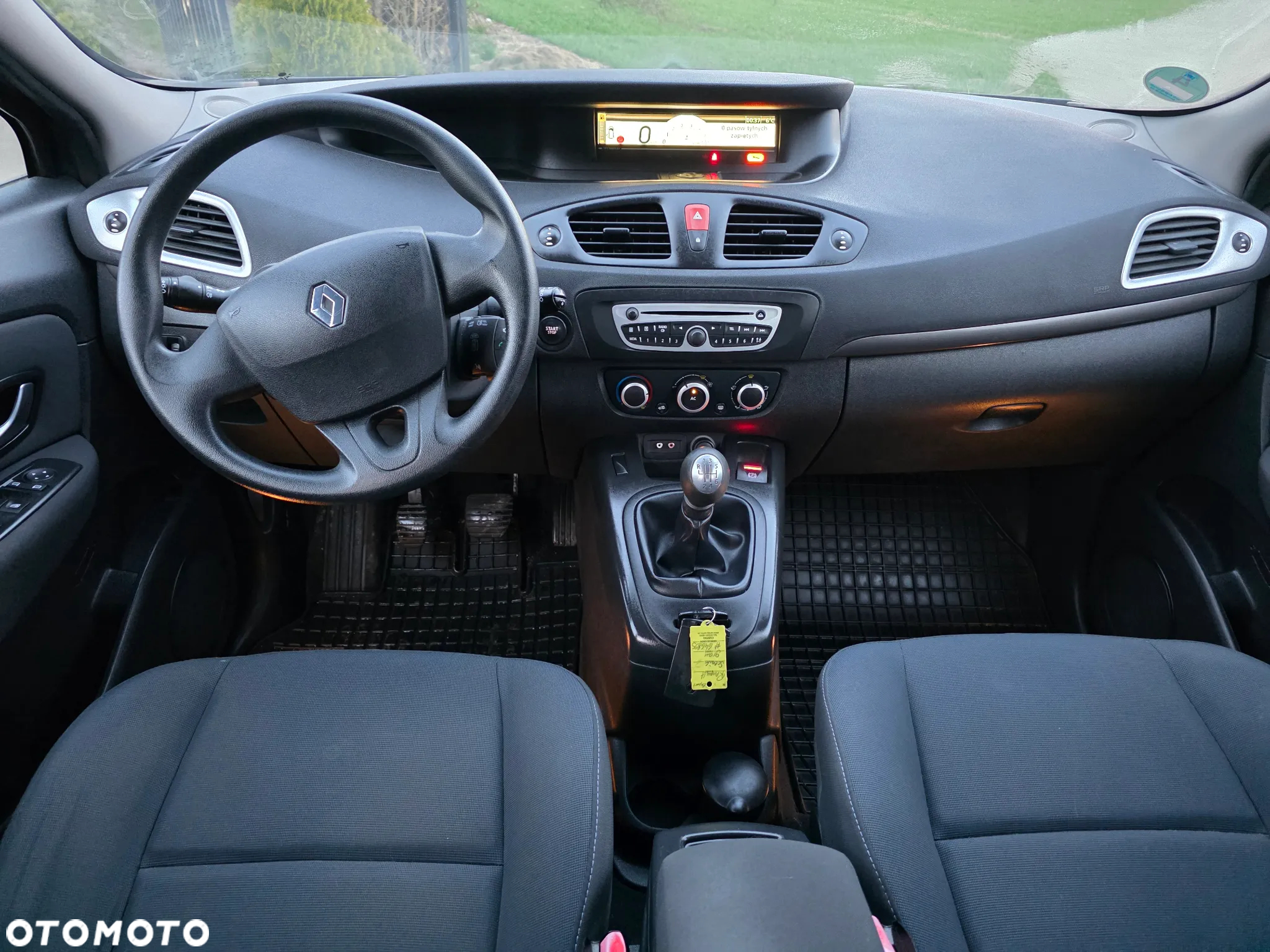 Renault Scenic 1.6 16V 110 Expression - 10