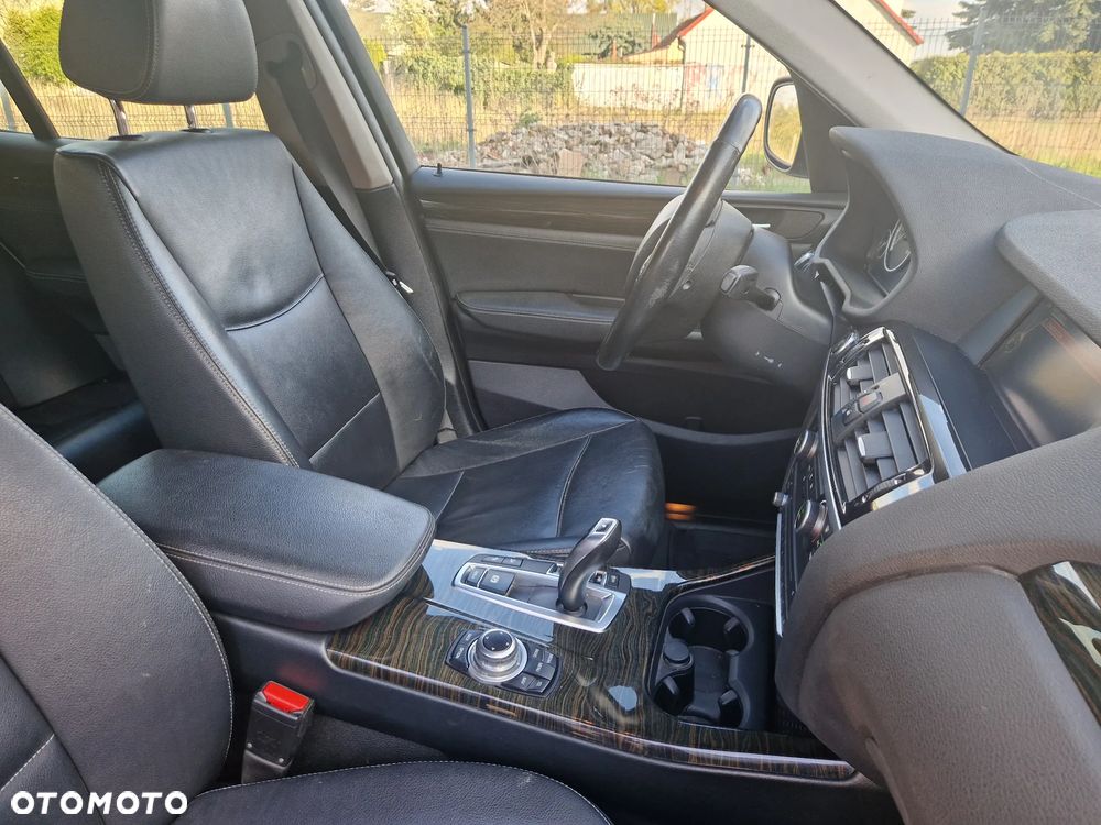 BMW X3 xDrive35i Sport-Aut - 12