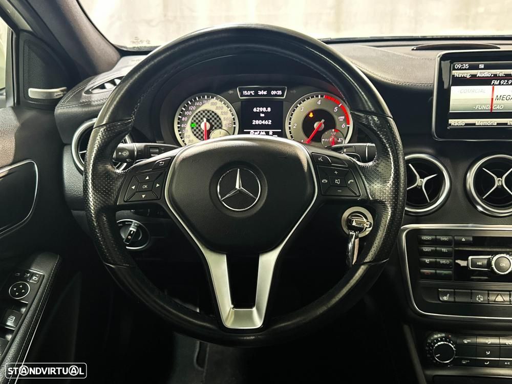 Mercedes-Benz A 180 d 7G-DCT AMG Line - 23