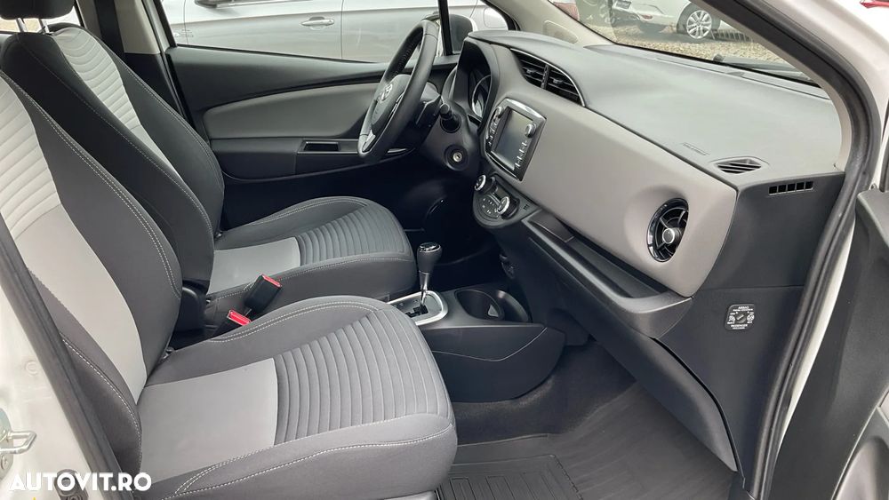 Toyota Yaris - 6