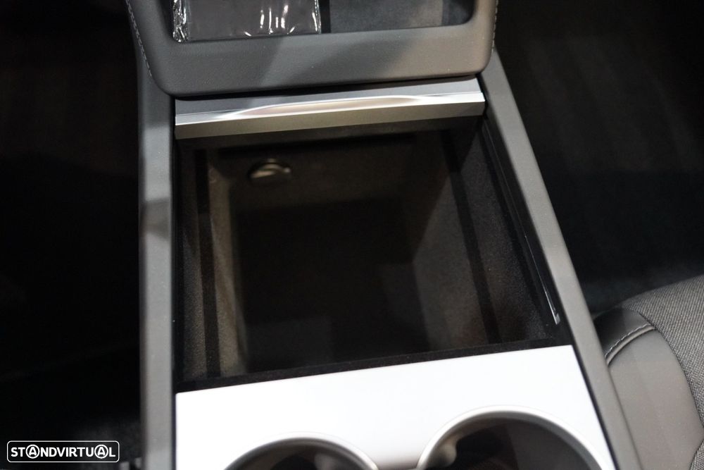 Tesla Model 3 - 27