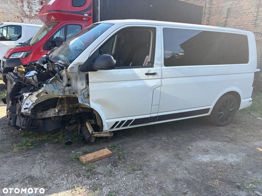 Volkswagen Multivan - 5