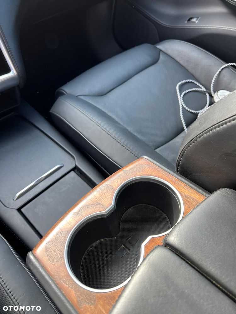 Tesla Model S Dual Motor Allradantrieb Performance - 28