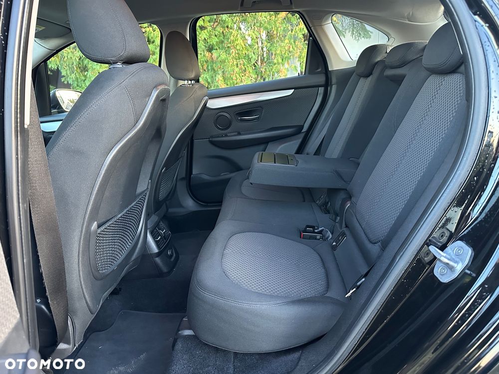 BMW Seria 2 216d Active Tourer Sport Line - 12