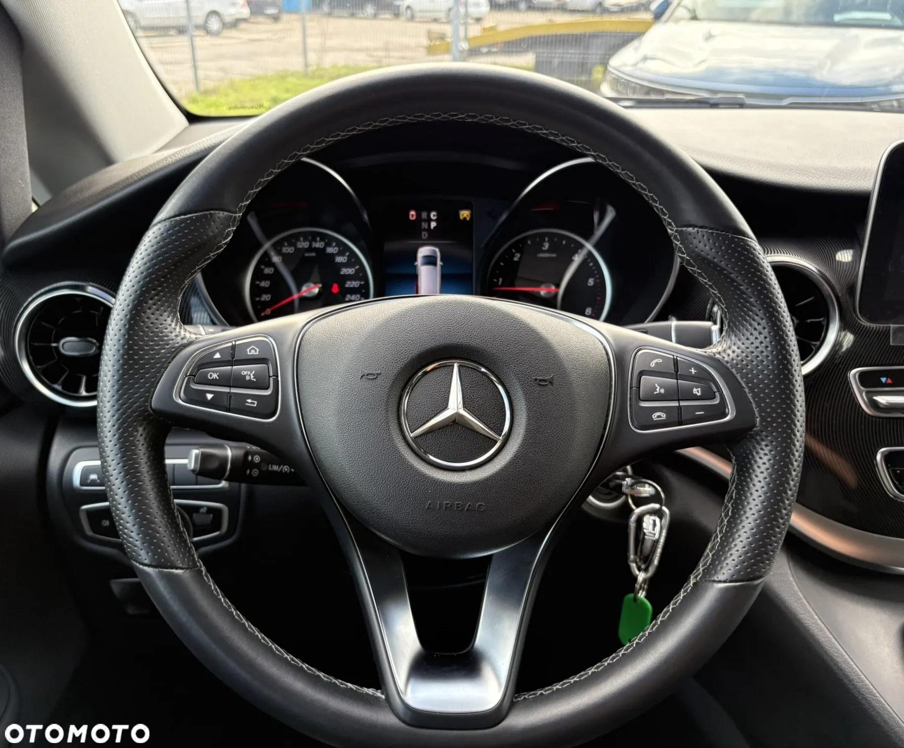 Mercedes-Benz Klasa V 250 d 9G-Tronic (d³ugi) - 13